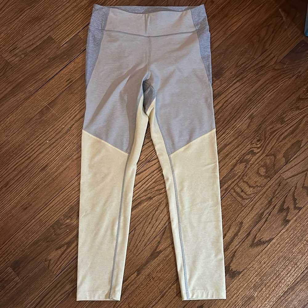 Outdoor Voices full length color bock leggings.